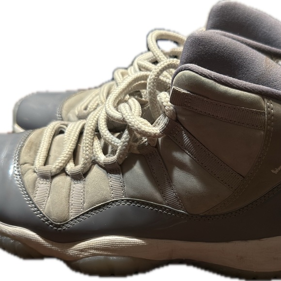 Jordan retro Gray and White High-Top Sneakers - Picture 3 of 5